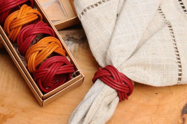 Six pack Napkin Rings made of Wicker